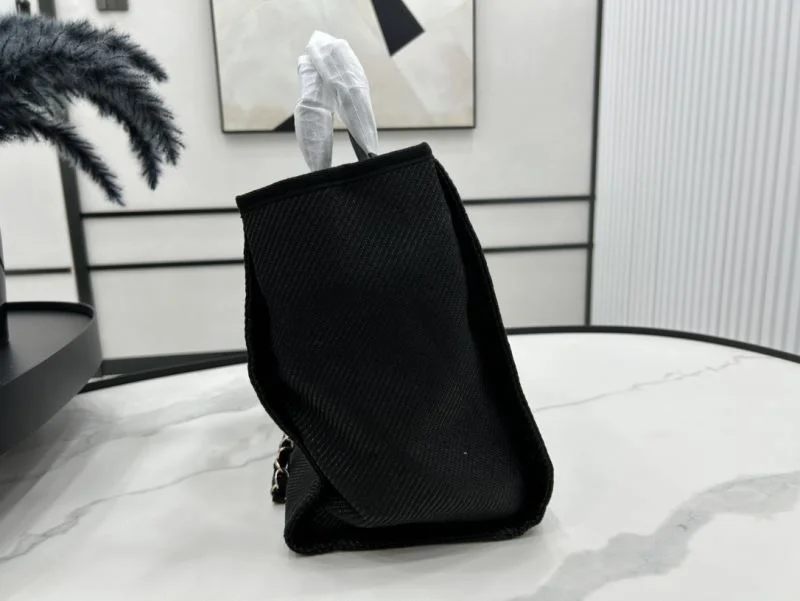 Compact Chanel Shopping Bags 54768