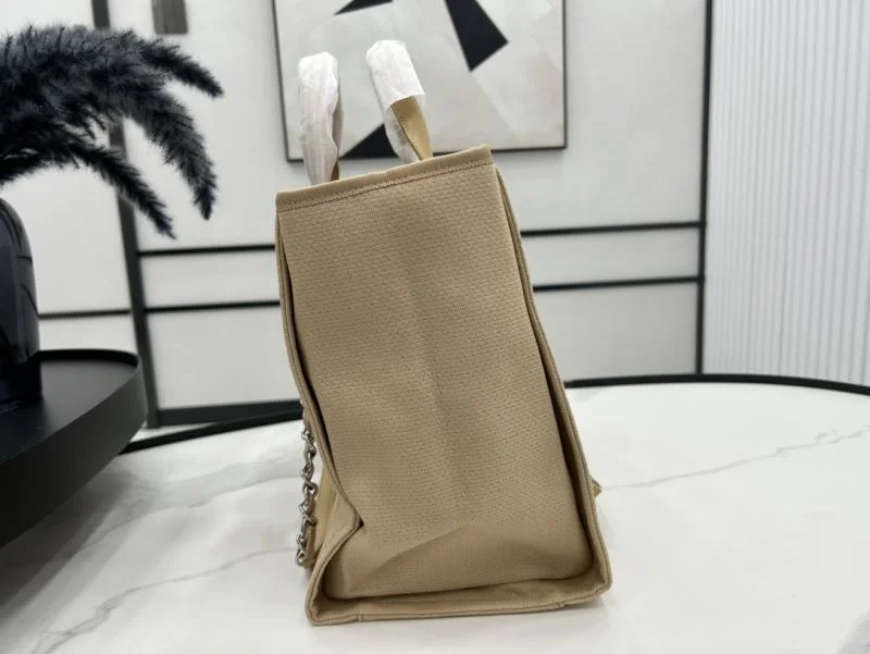 Sophisticated Chanel Shopping Bags 54765