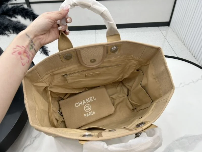 Sophisticated Chanel Shopping Bags 54765