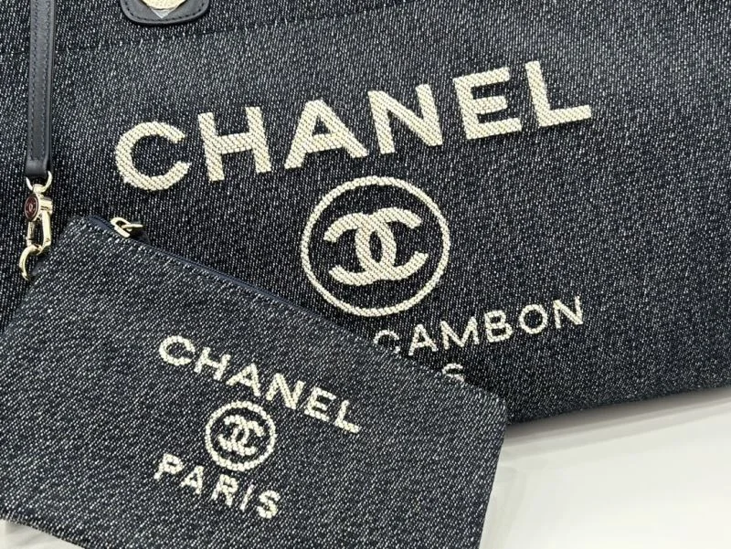 Effortless Chanel Shopping Bags 54763