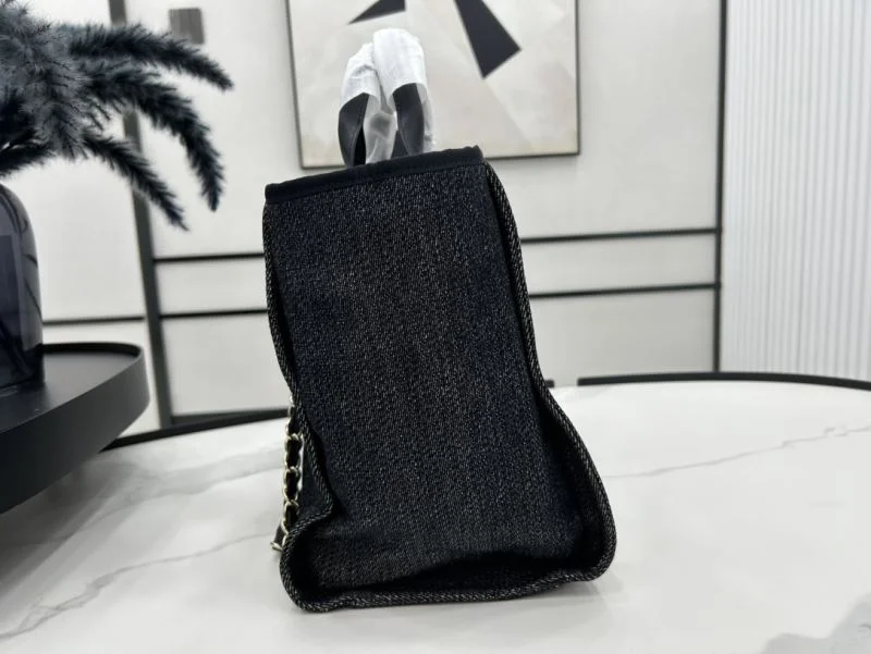 Effortless Chanel Shopping Bags 54763
