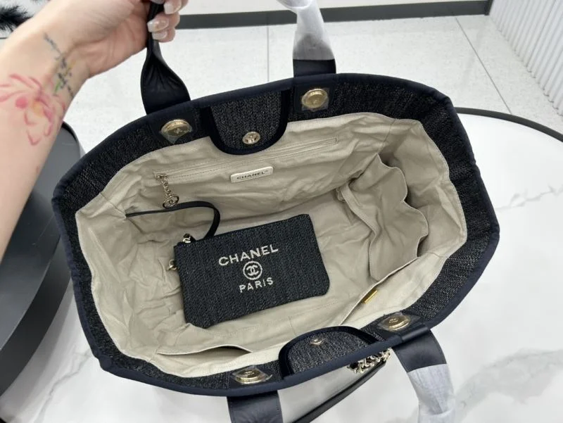 Effortless Chanel Shopping Bags 54763