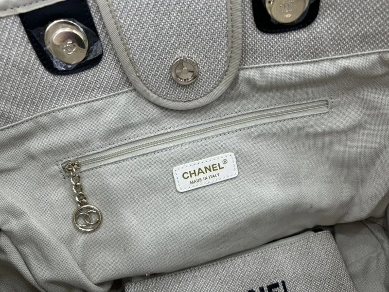 SmoothTexture Chanel Shopping Bags 54756