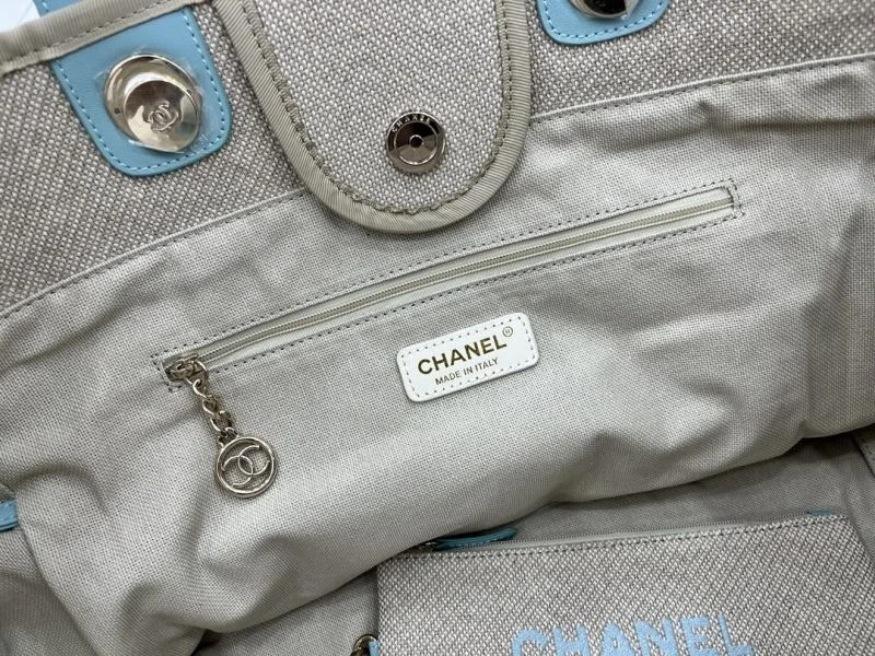 Neat Chanel Shopping Bags 54820