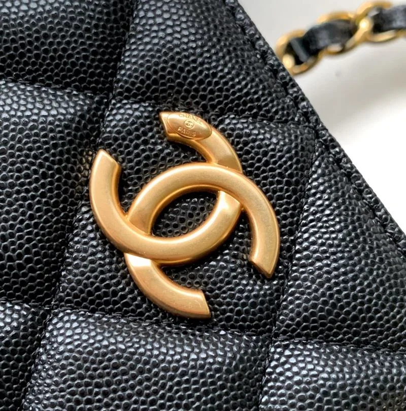 Minimalist Chanel Shopping Bags 54754