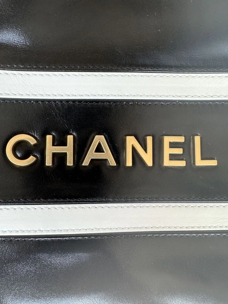 Trendsetting Chanel Shopping Bags 54862
