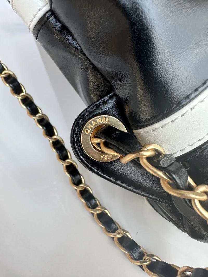 Trendsetting Chanel Shopping Bags 54862