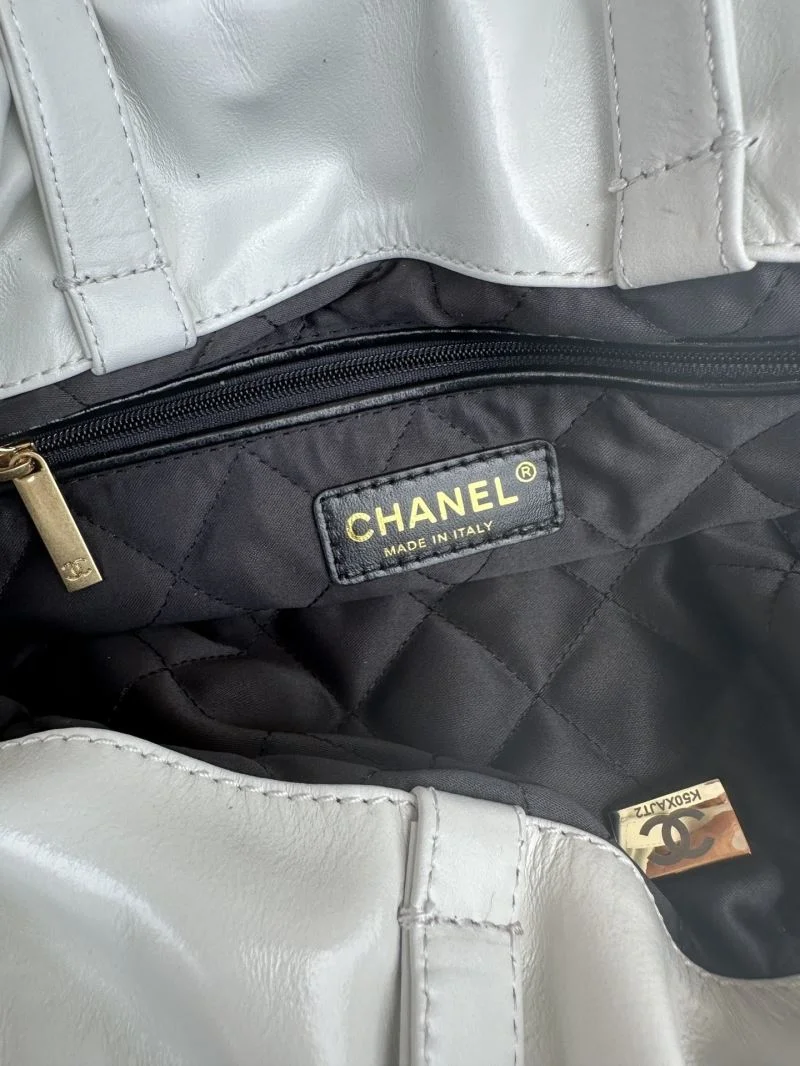 Tailored Chanel Shopping Bags 54746