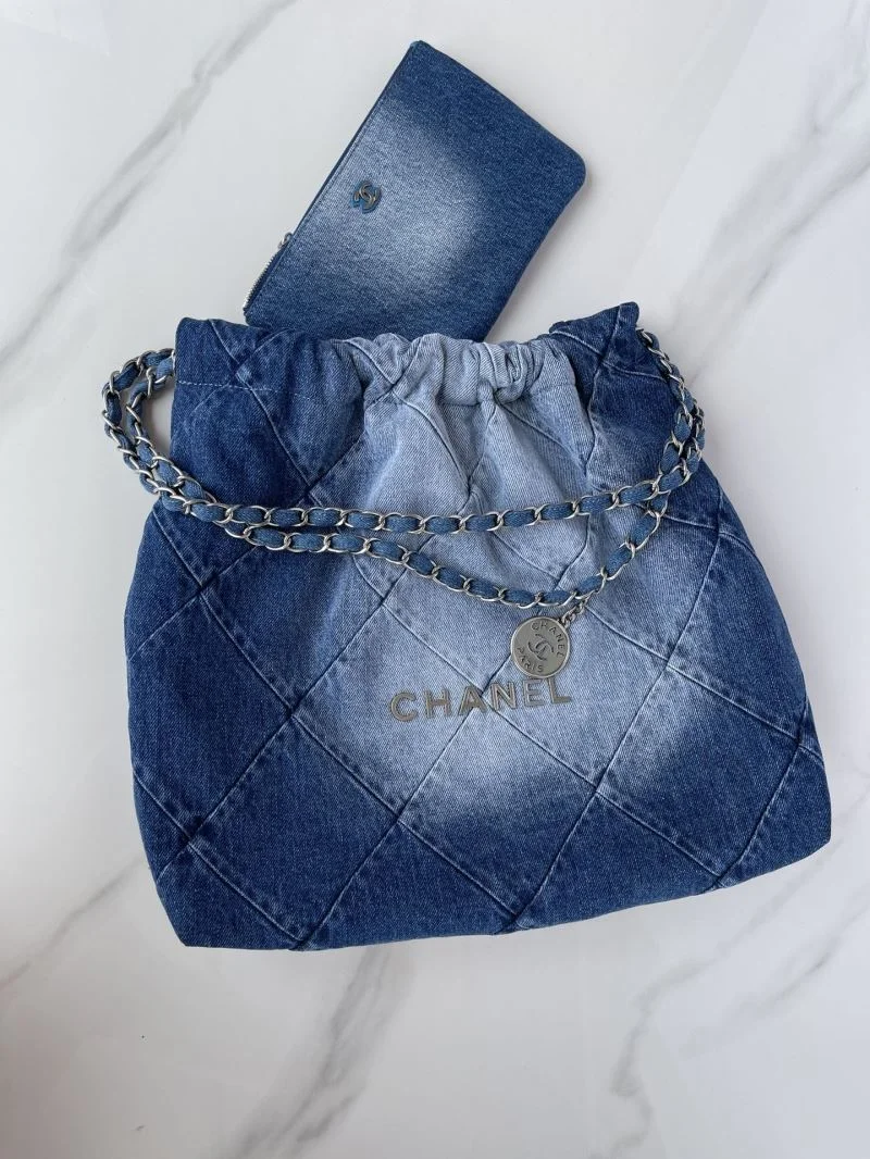 Chanel Shopping Bags TechFriendly 54774