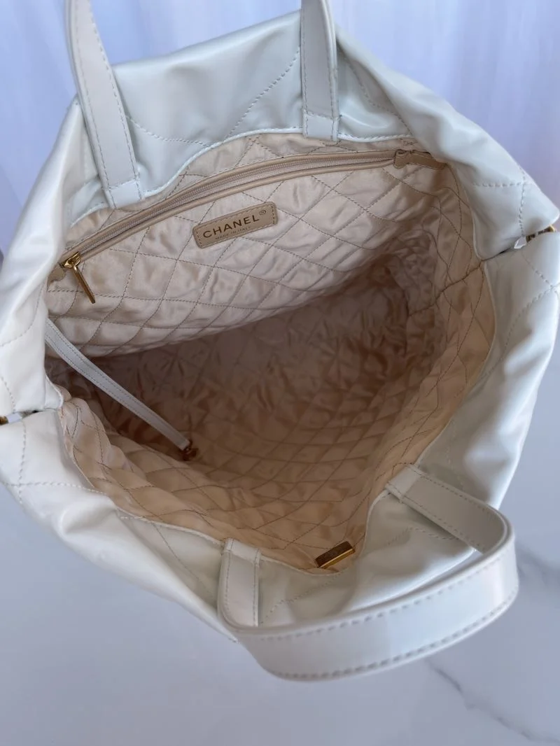 Tailored Chanel Shopping Bags 54739