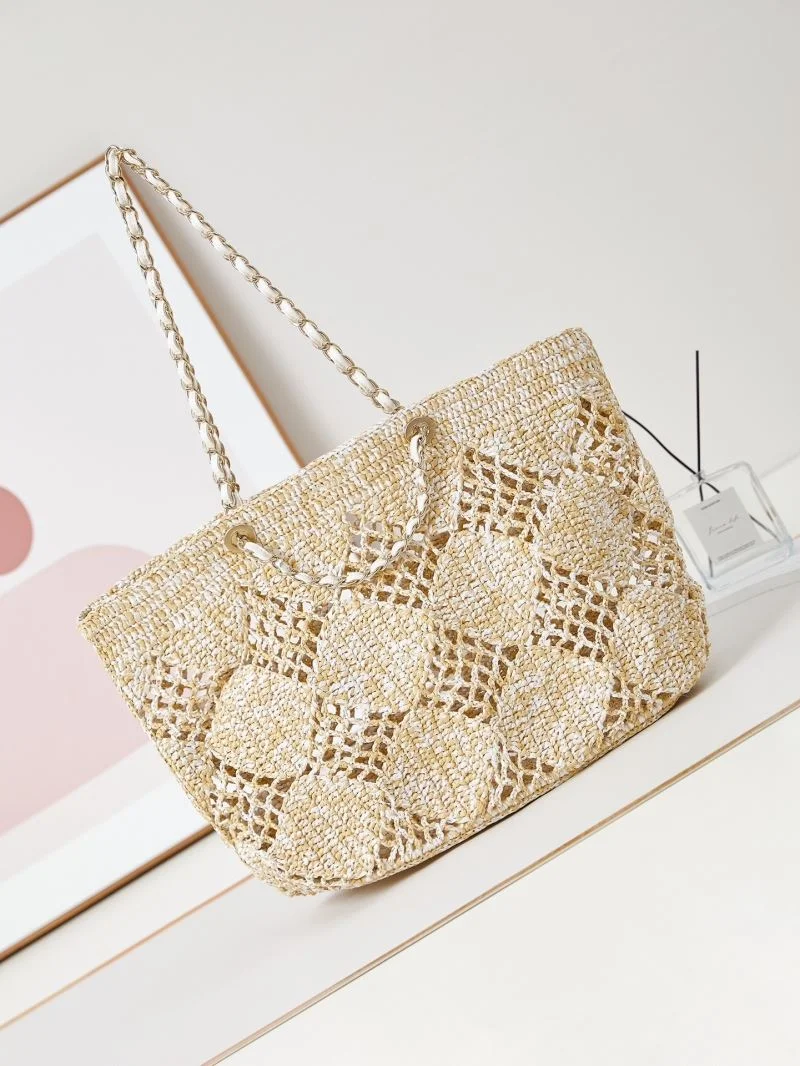 Compact Chanel Shopping Bags 54738
