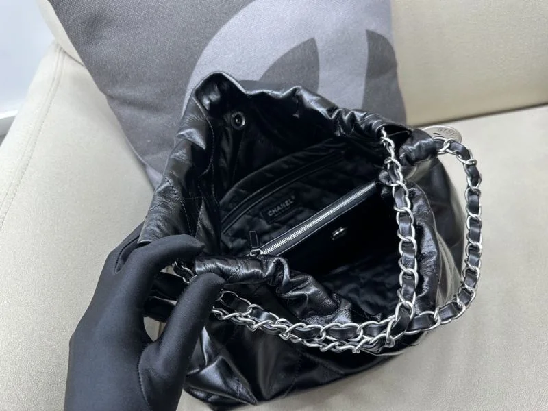 WellDesigned Chanel Shopping Bags 54719