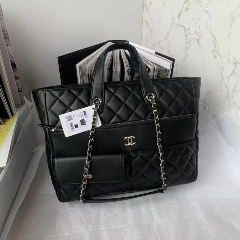 Versatile Chanel Shopping Bags 54718