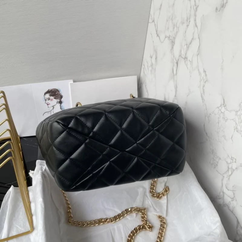 Neat Chanel Shopping Bags 54714