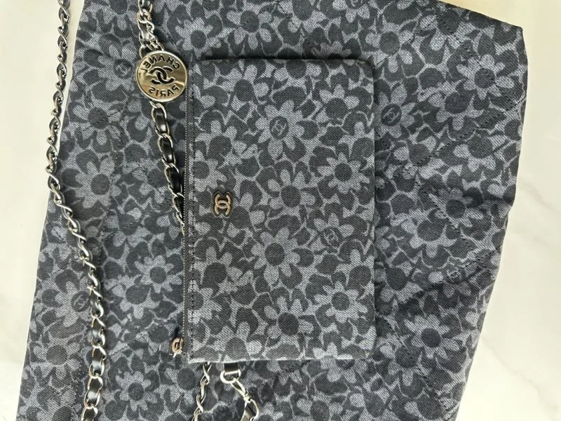 GoAnywhere Chanel Shopping Bags 54706