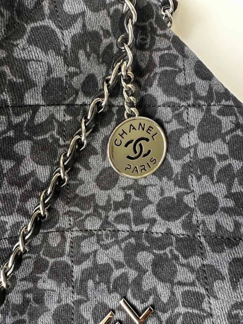 GoAnywhere Chanel Shopping Bags 54706