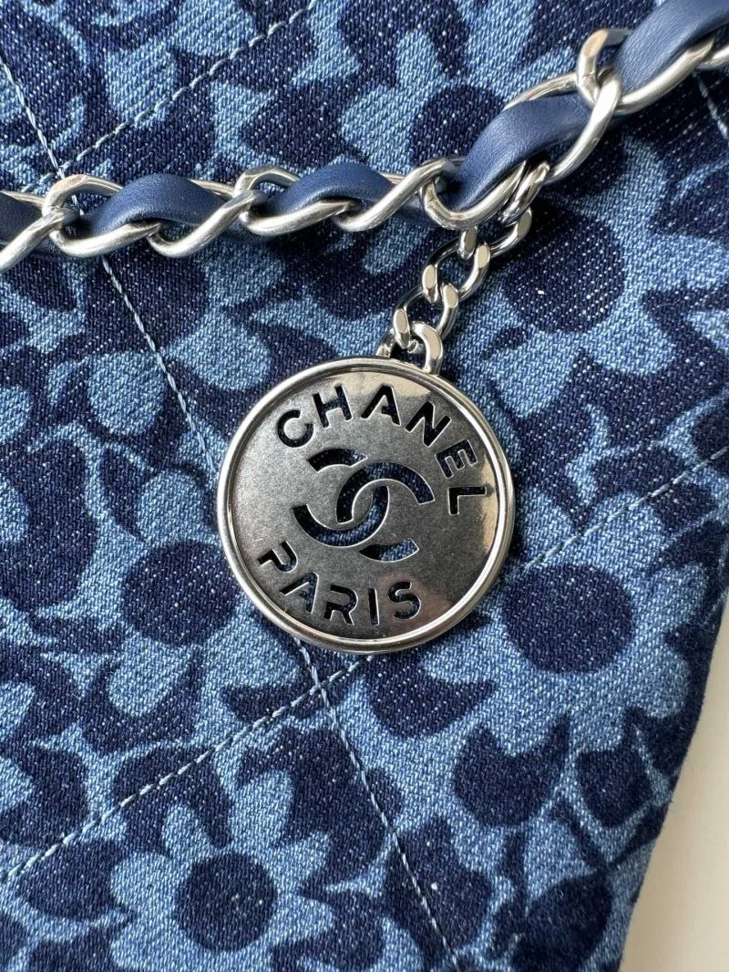 Chanel Shopping Bags Effortless 54704