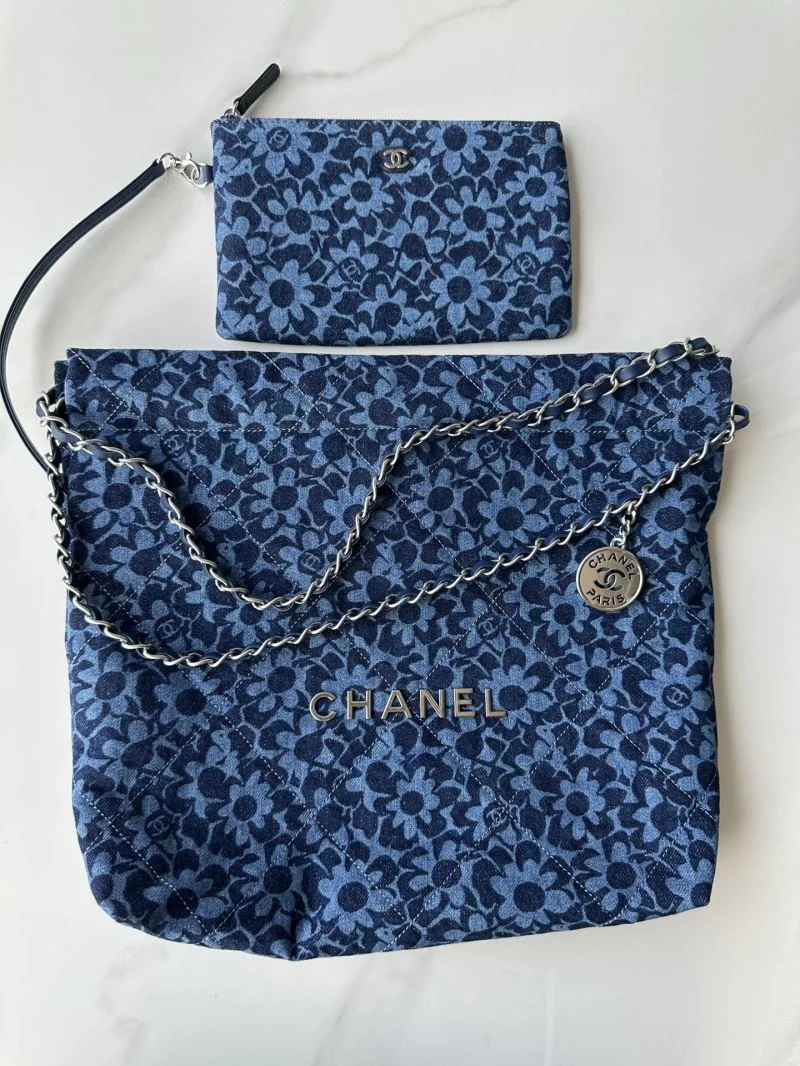 Compact Chanel Shopping Bags 54705