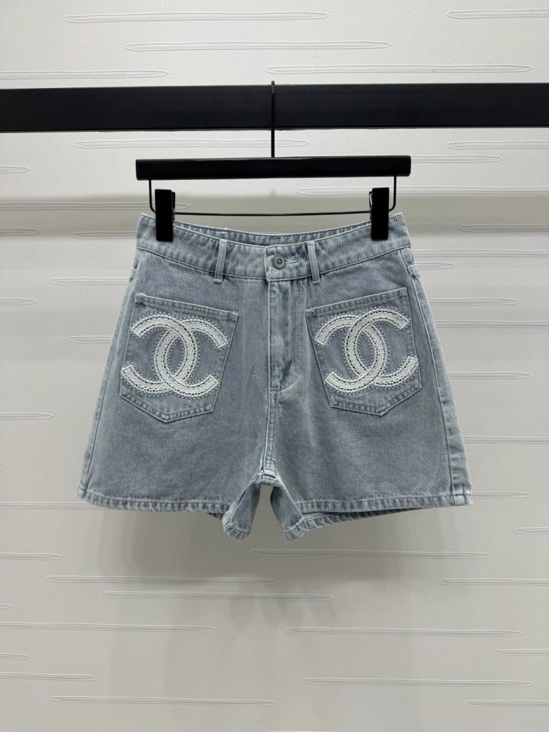 Chanel Short Pants EyeCatching 108784