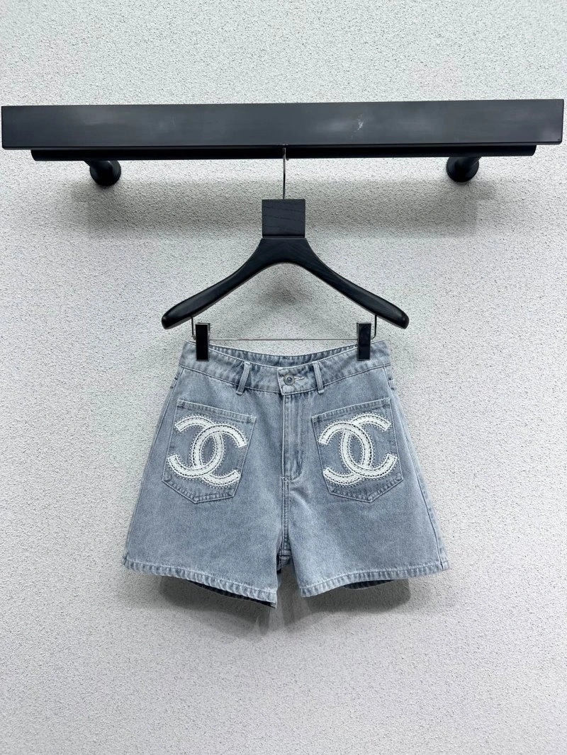 Chanel Short Pants Practical 108781