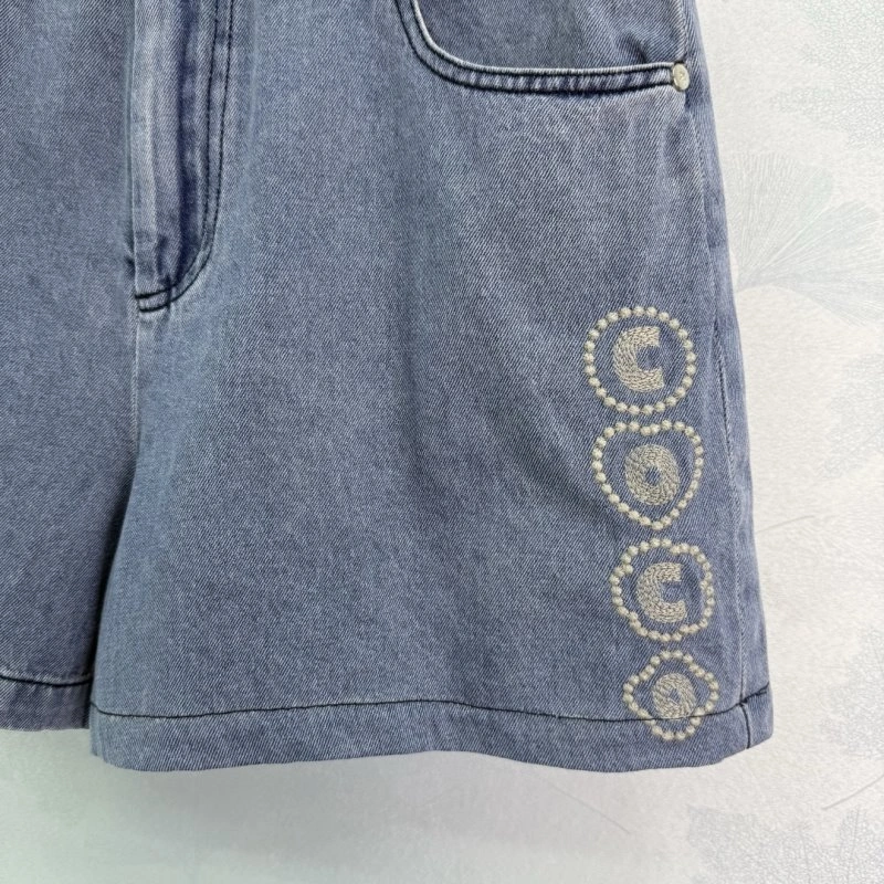 Chanel Short Pants Minimalist 108785