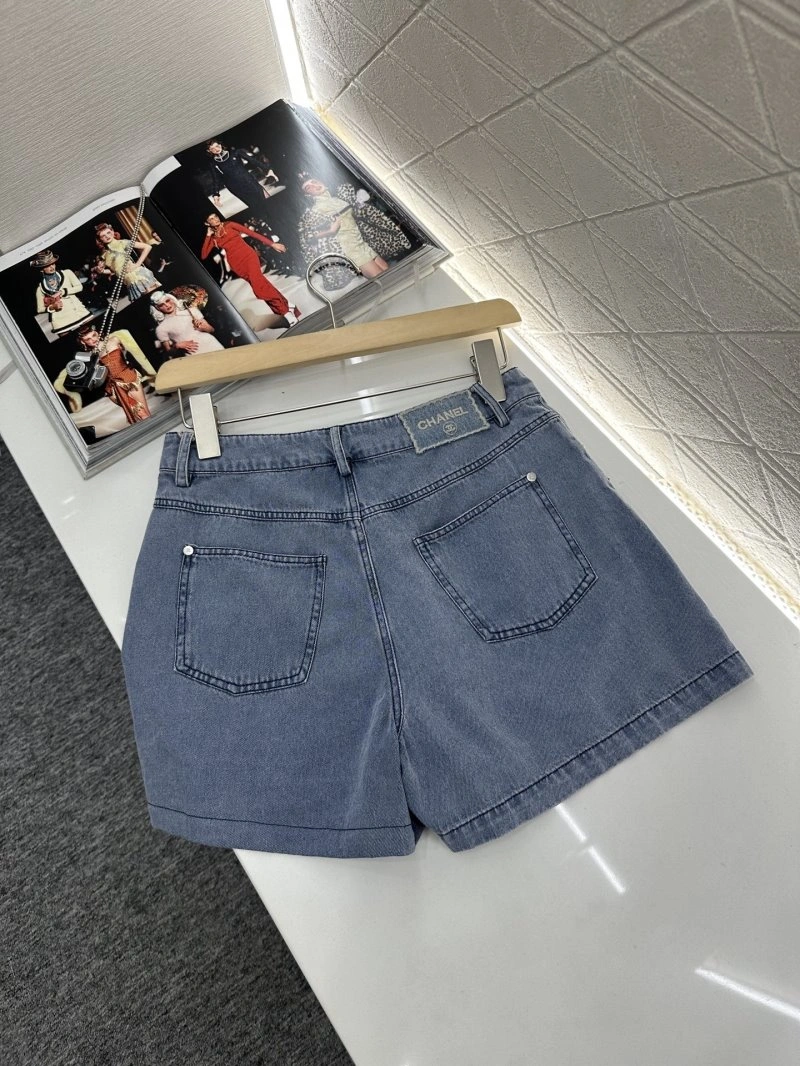 Chanel Short Pants DailyWear 108780