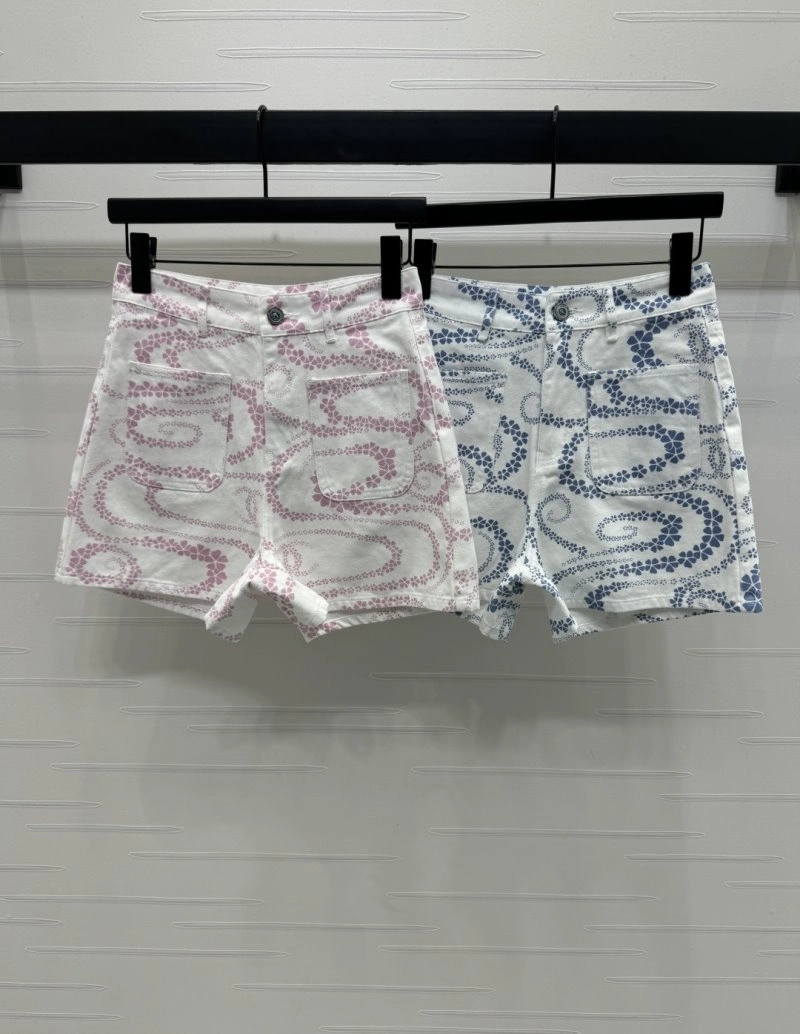 Chanel Short Pants Youthful 108758