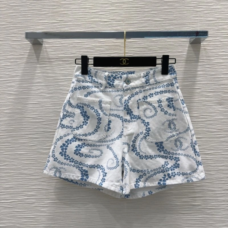 Chanel Short Pants Fashionable 108757