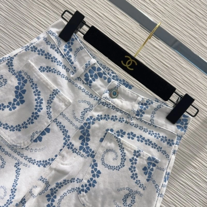 Chanel Short Pants Fashionable 108757