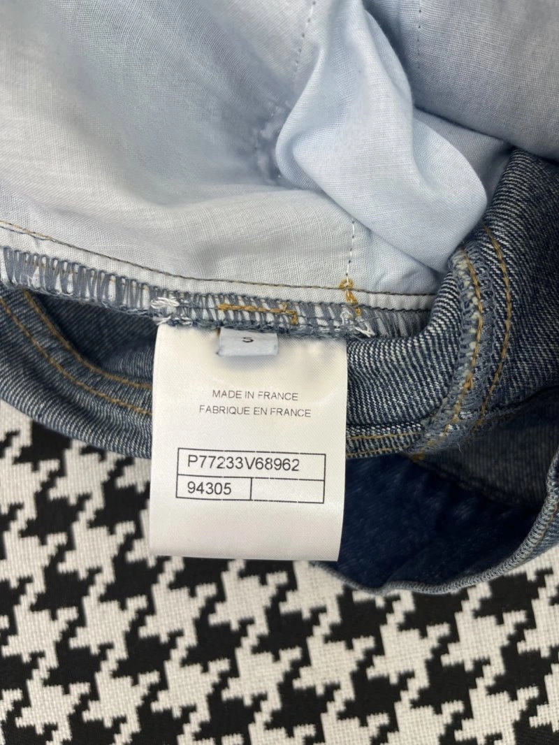Chanel Short Pants Sleek 108763