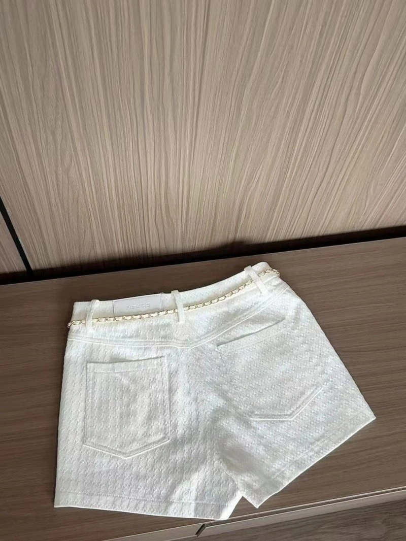 Cozy Chanel Short Pants 108766