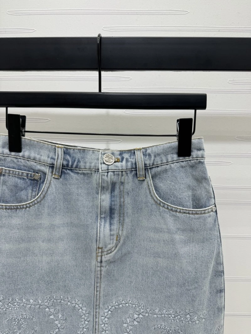 Neat Chanel Short Pants 108773