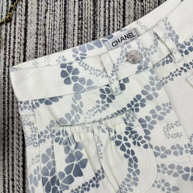Chanel Short Pants Sporty 110416