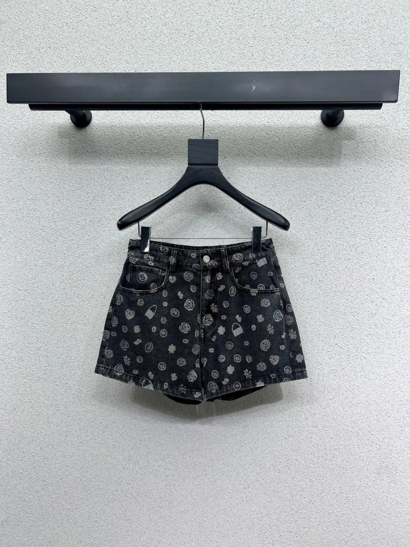 Chanel Short Pants QuickDry 110421
