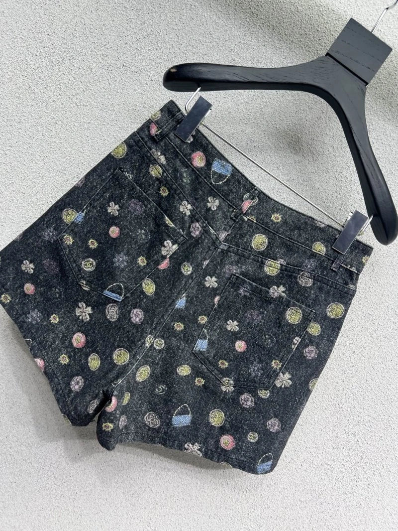 Chanel Short Pants SunProtective 110411
