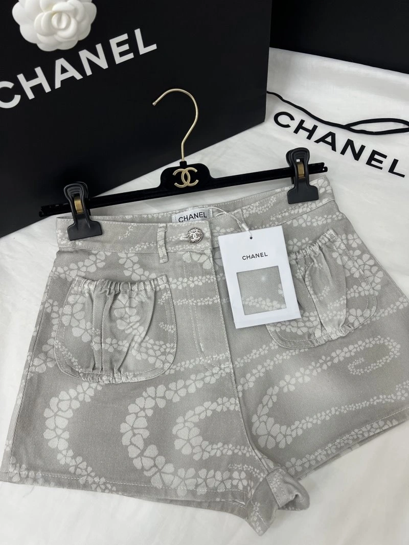 Chanel Short Pants Sustainable 110410