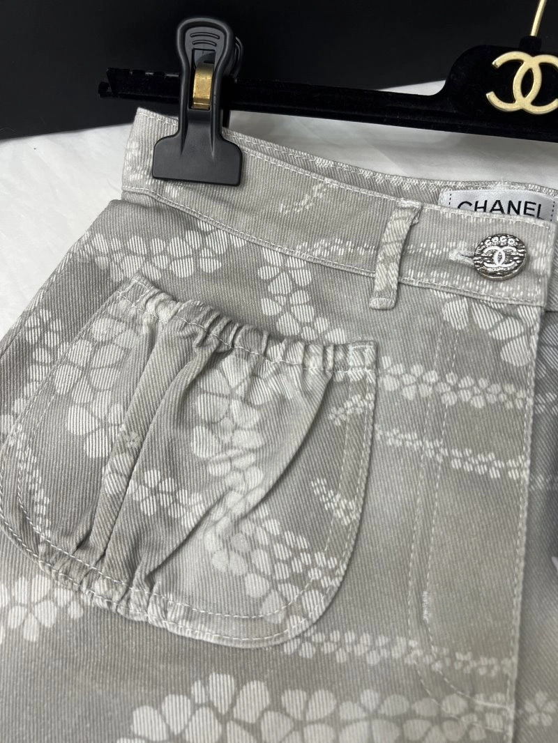 Chanel Short Pants Sustainable 110410