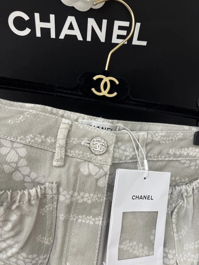 Chanel Short Pants Sustainable 110410