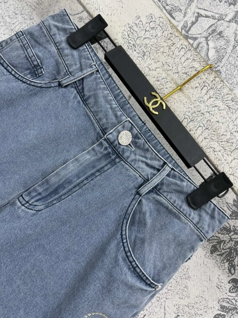 RelaxedFit Chanel Short Pants 108095