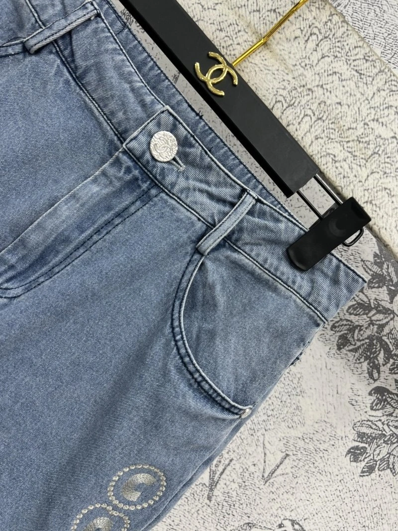 RelaxedFit Chanel Short Pants 108095