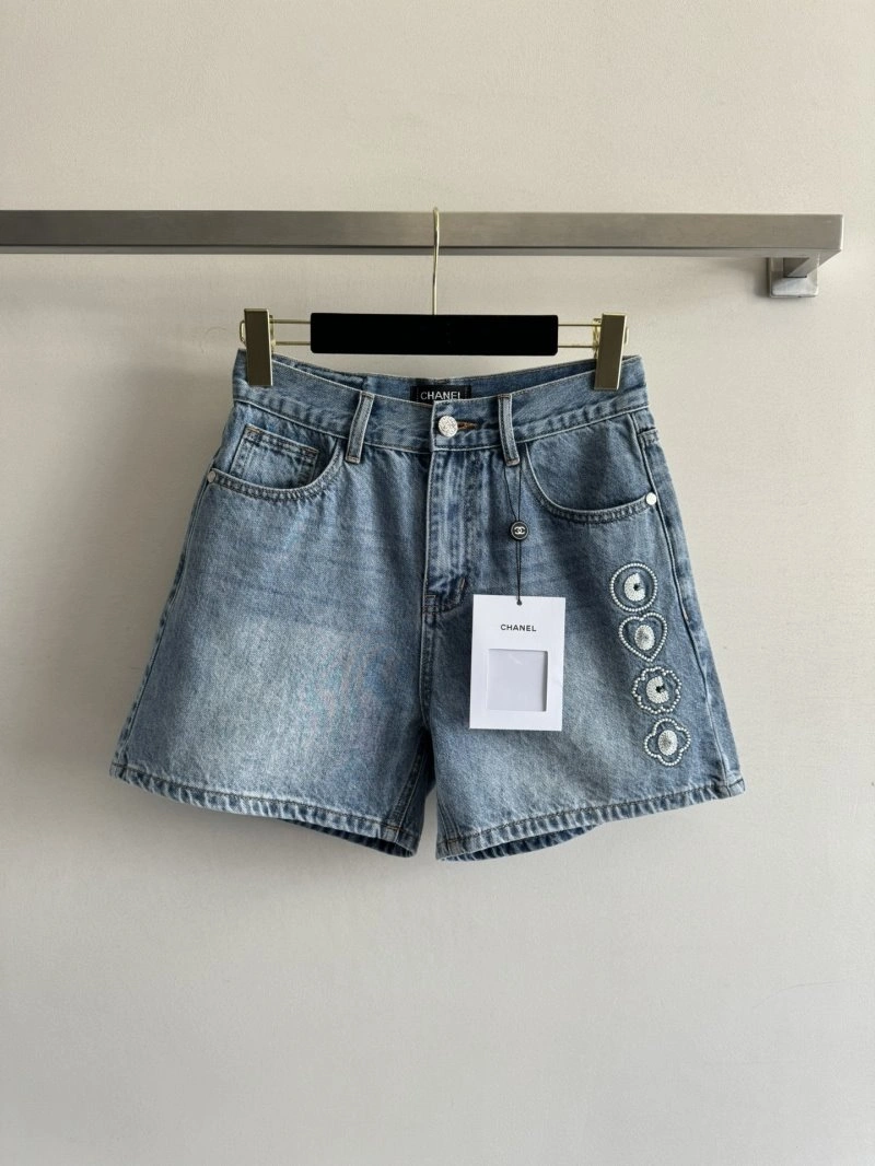 Bright Chanel Short Pants 108099