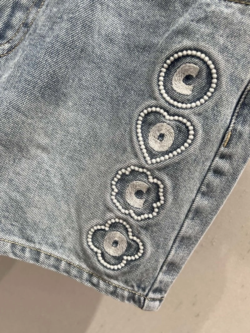 Chanel Short Pants Effortless 108093