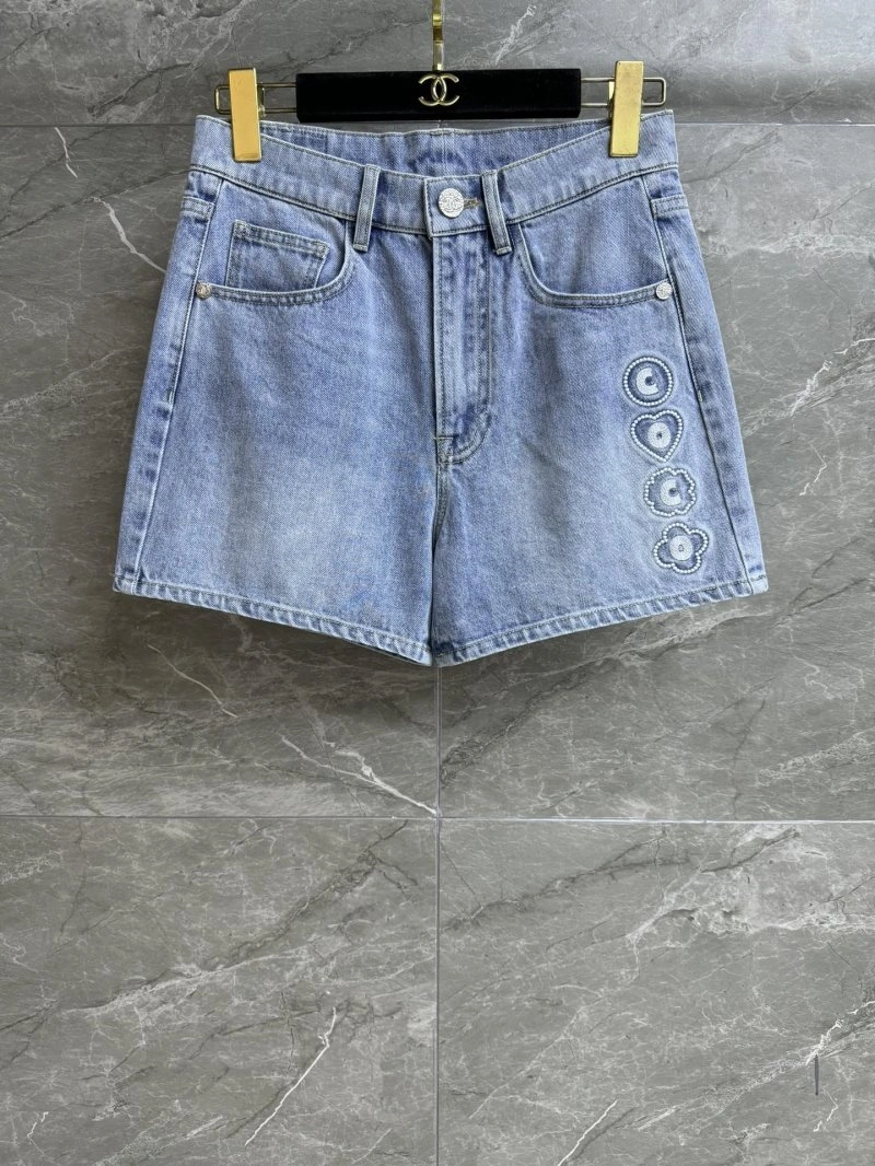 Chanel Short Pants AllSeason 108092