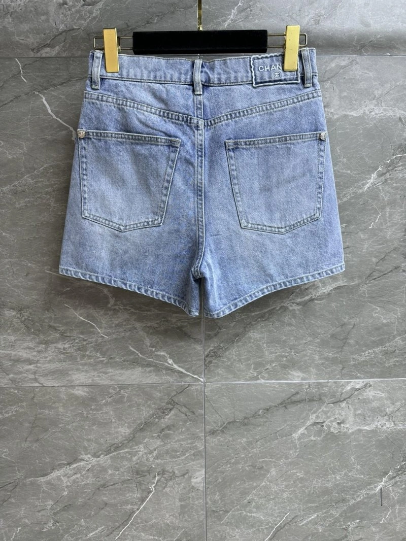 Chanel Short Pants AllSeason 108092