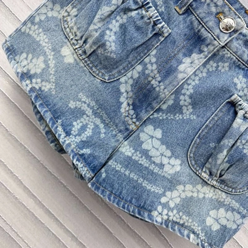 Chanel Short Pants Lightweight 108091