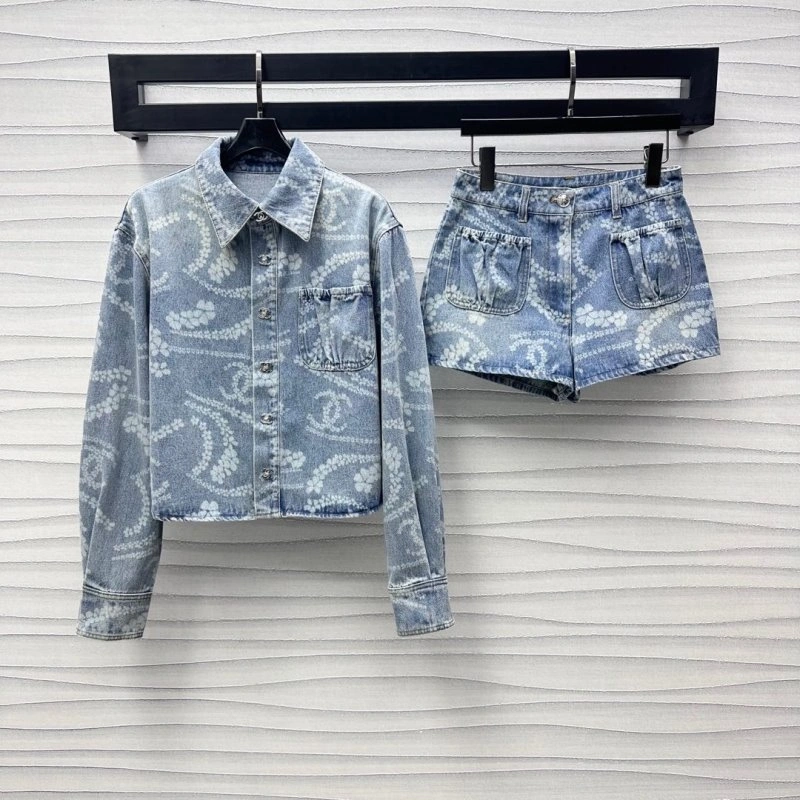 Chanel Short Pants Lightweight 108091