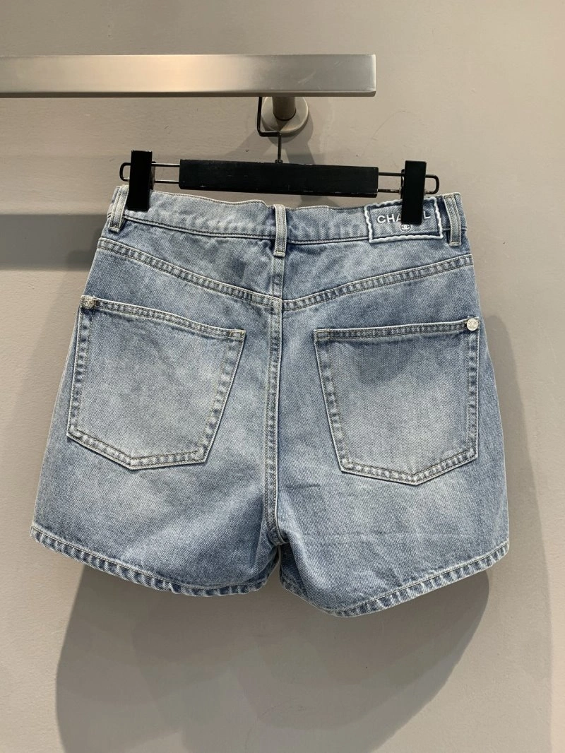 Chanel Short Pants Vibrant 108089