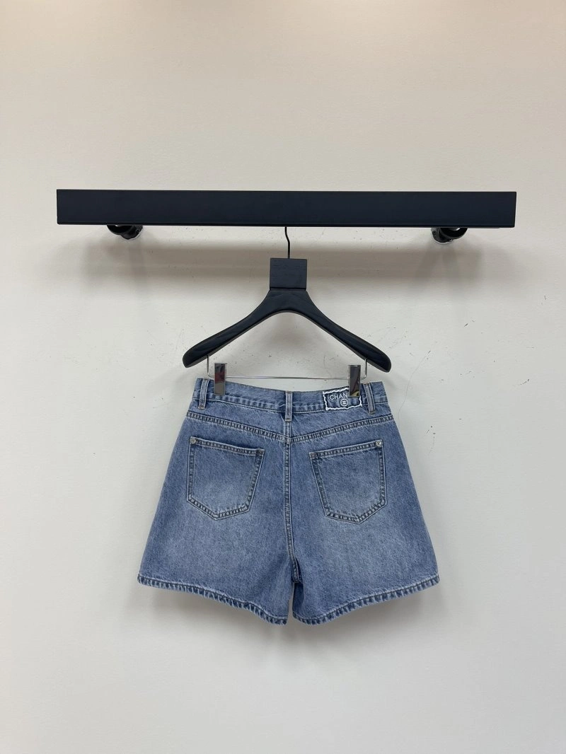Chanel Short Pants Unique 108085