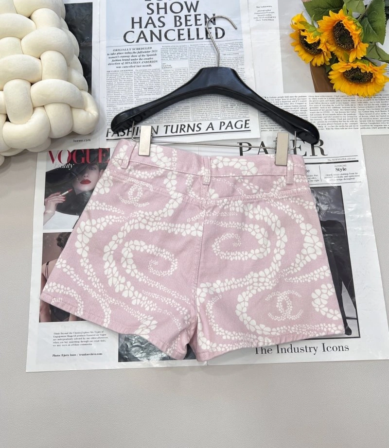Fashionable Chanel Short Pants 108079