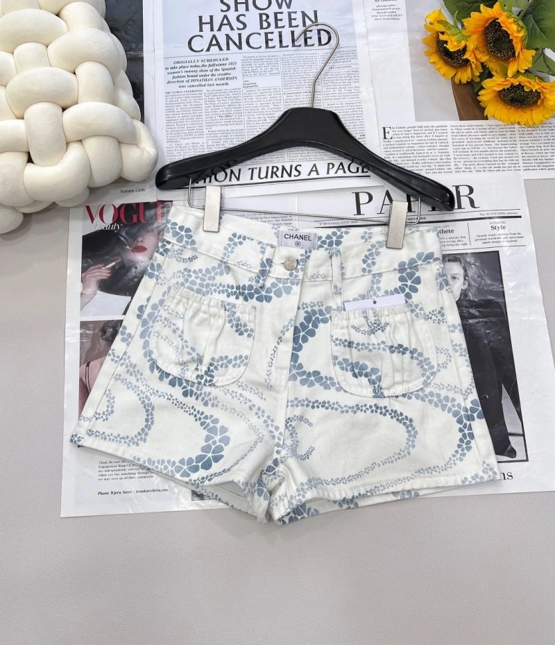 Popular Chanel Short Pants 108077